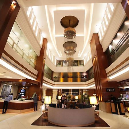 Park Lane Hotel 라호르 외부 사진