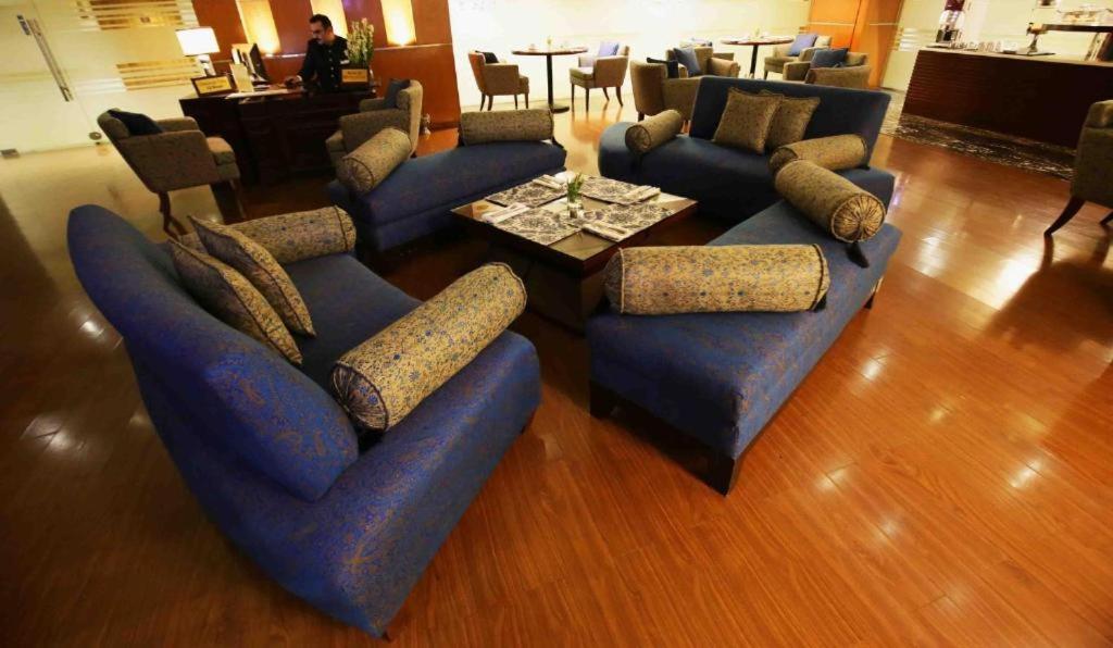Park Lane Hotel 라호르 외부 사진