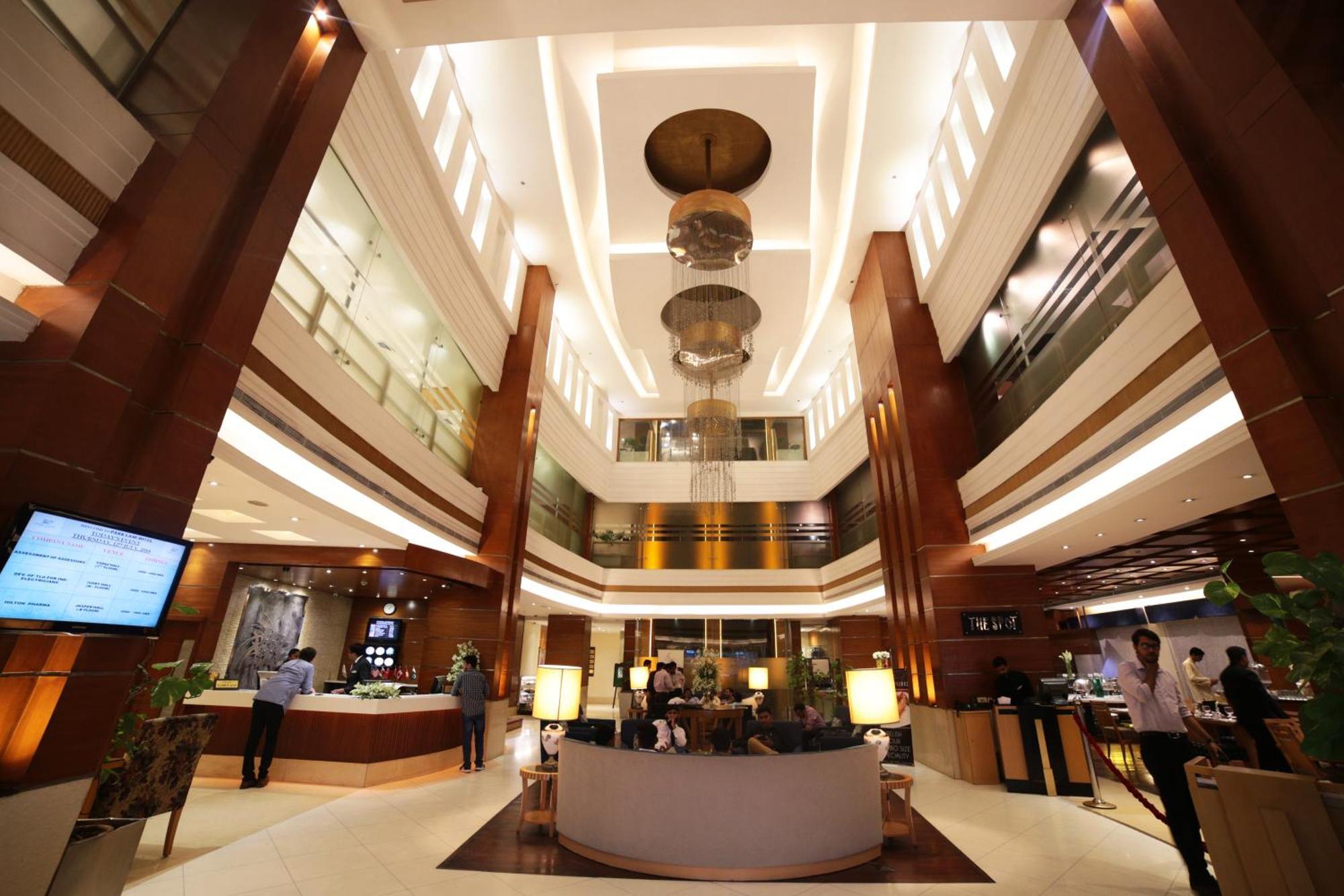 Park Lane Hotel 라호르 외부 사진